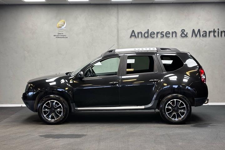 Sort Dacia Duster fra 2017