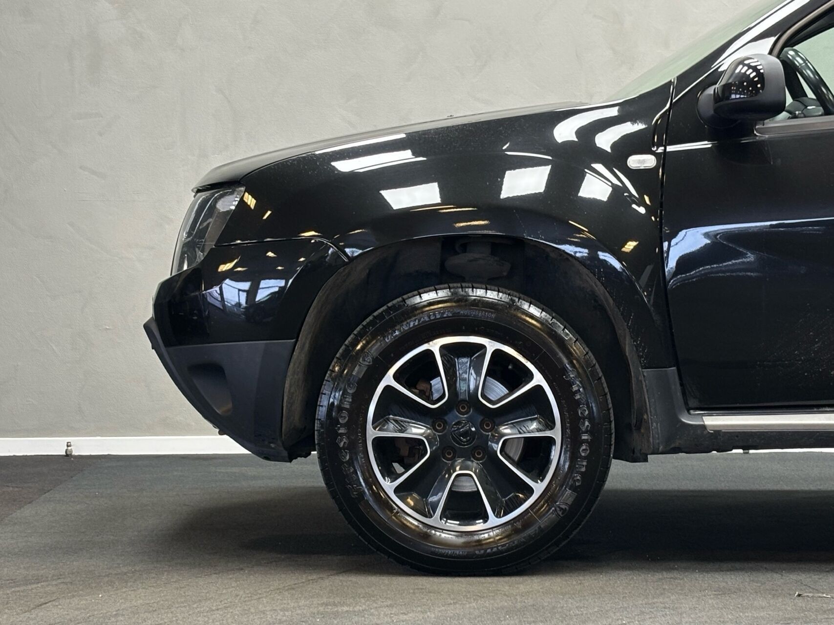 Sort Dacia Duster fra 2017