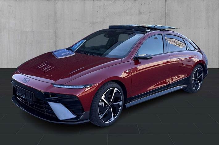 Grå Hyundai Ioniq 6 fra 2026