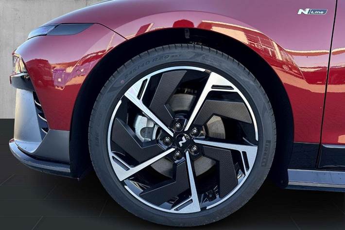 Grå Hyundai Ioniq 6 fra 2026