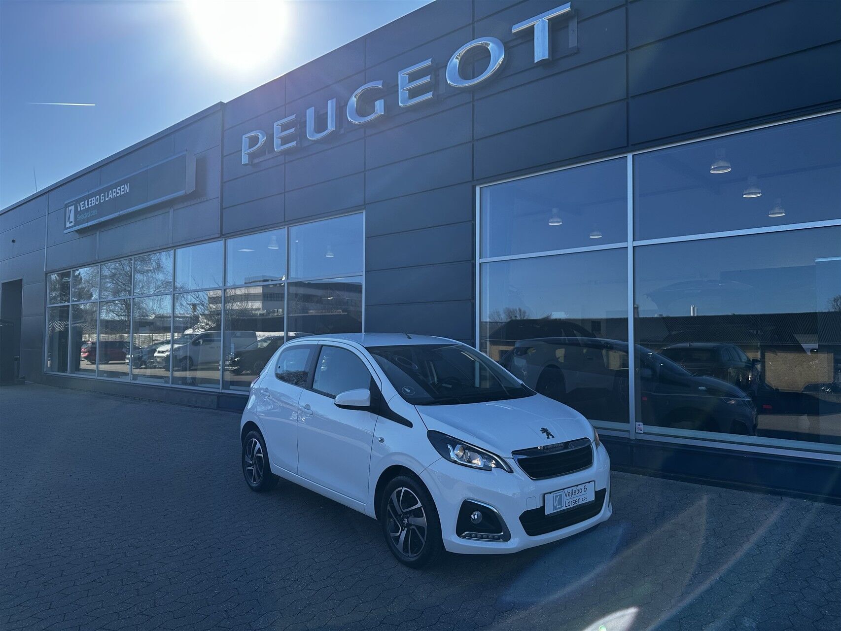 Peugeot 108 1,0 e-Vti Allure+ 72HK 5d