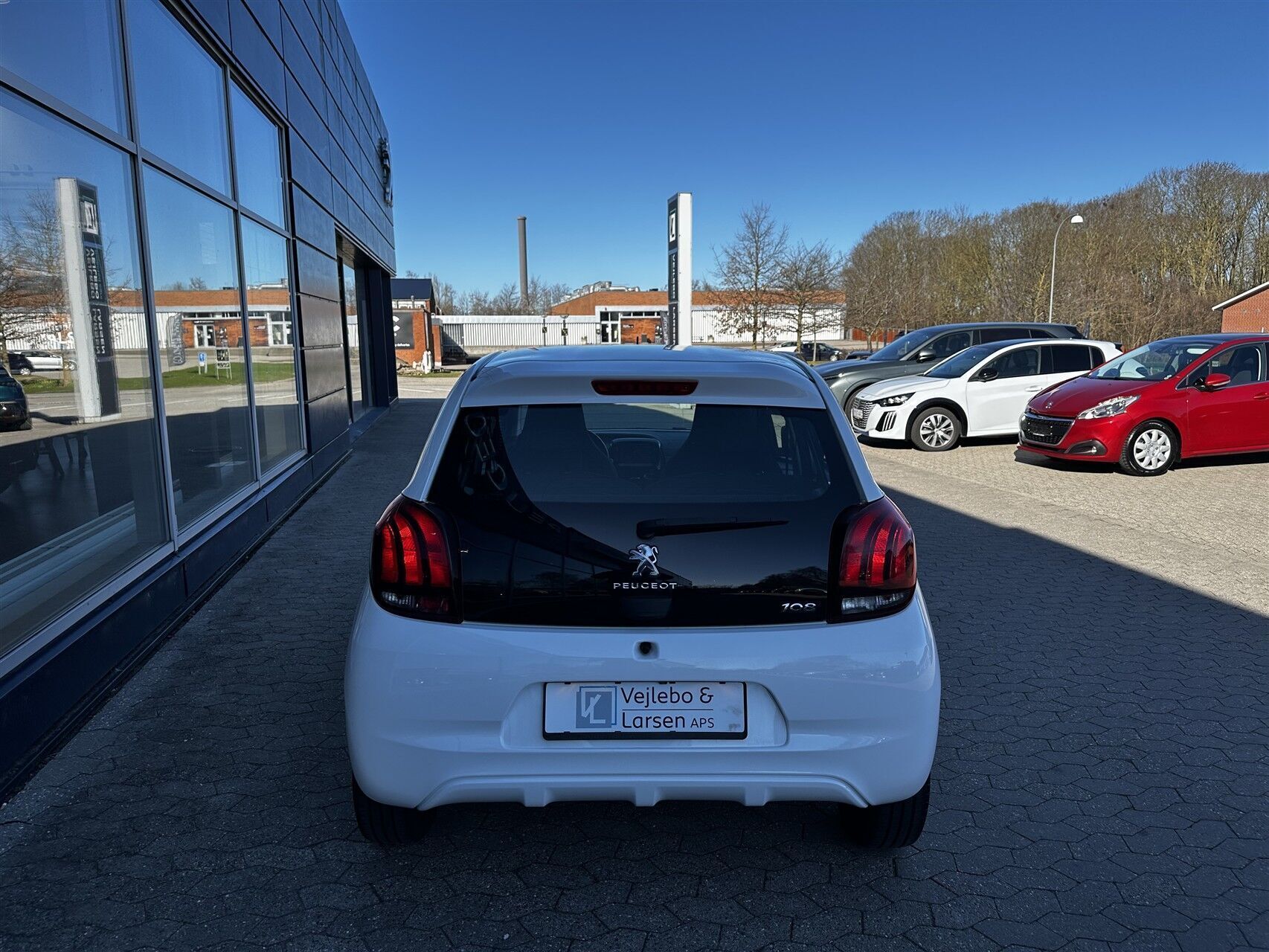Peugeot 108 1,0 e-Vti Allure+ 72HK 5d