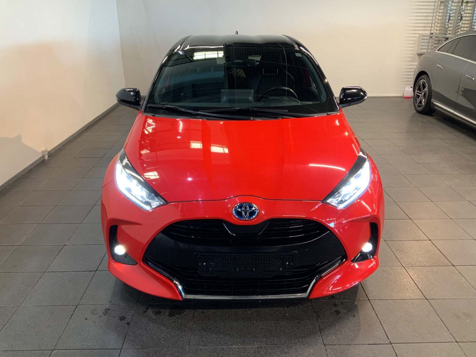 Toyota Yaris 1,5 Hybrid H3 Premier Edition e-CVT