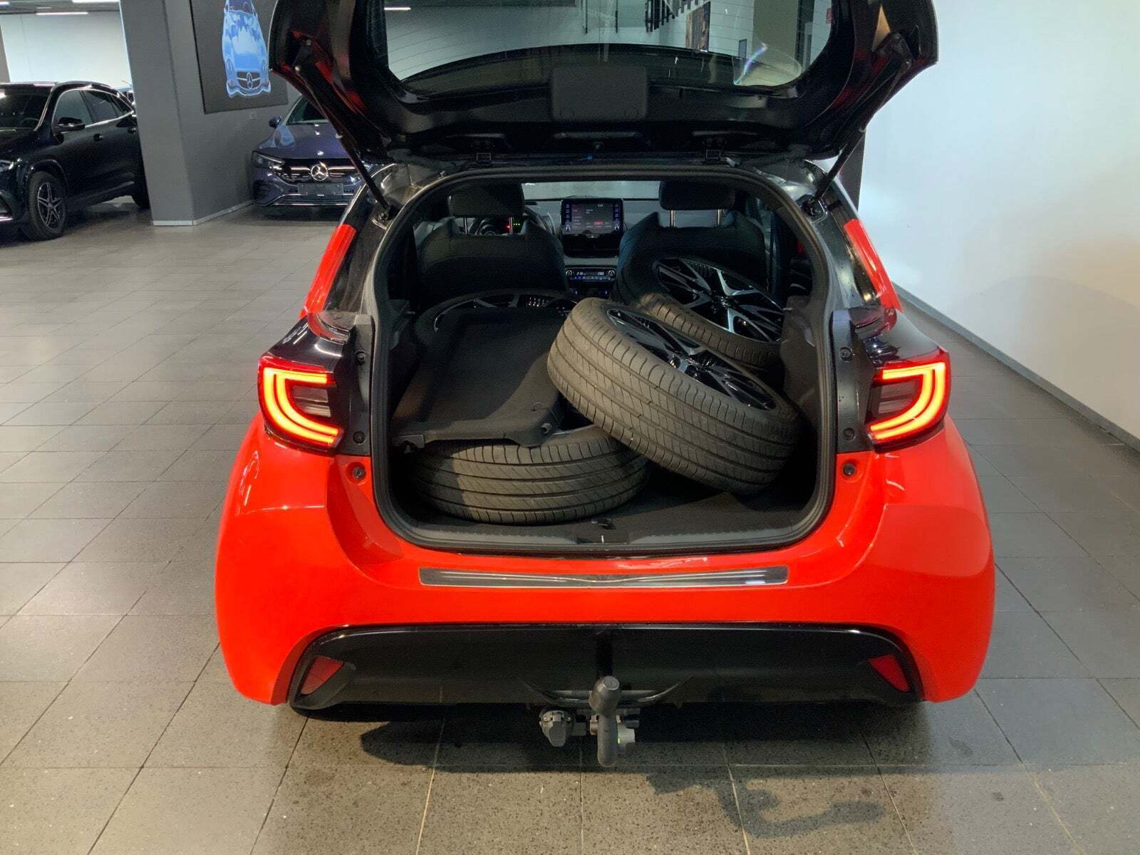 Toyota Yaris 1,5 Hybrid H3 Premier Edition e-CVT