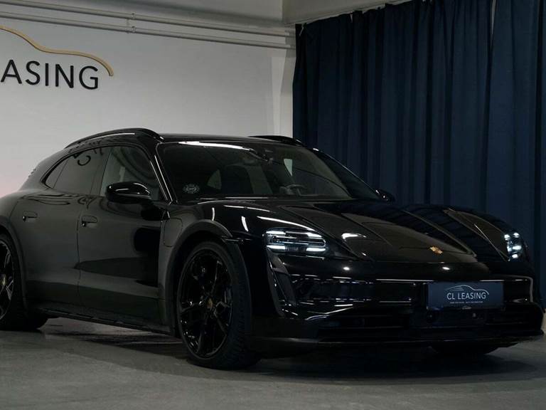 Porsche Taycan 4 Performance+ Cross Turismo