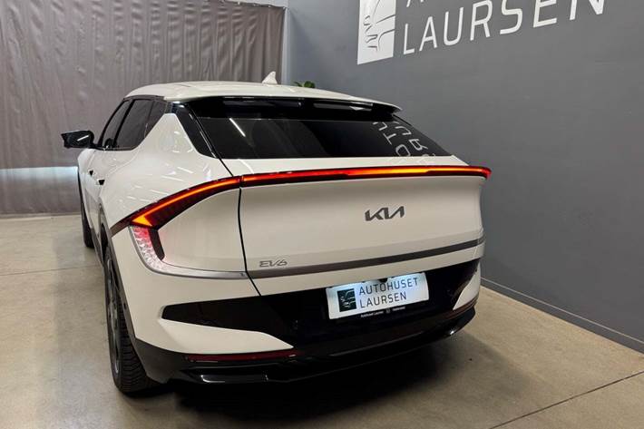 Hvid Kia EV6 fra 2025