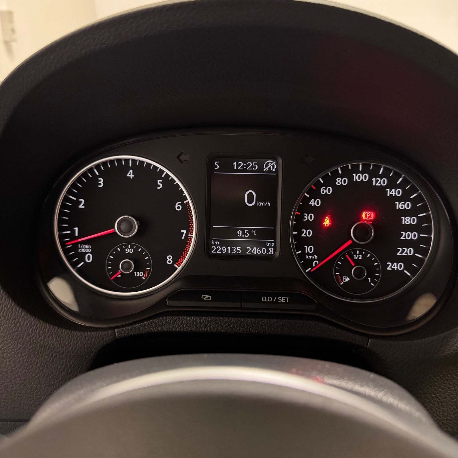 Blå VW Polo fra 2013