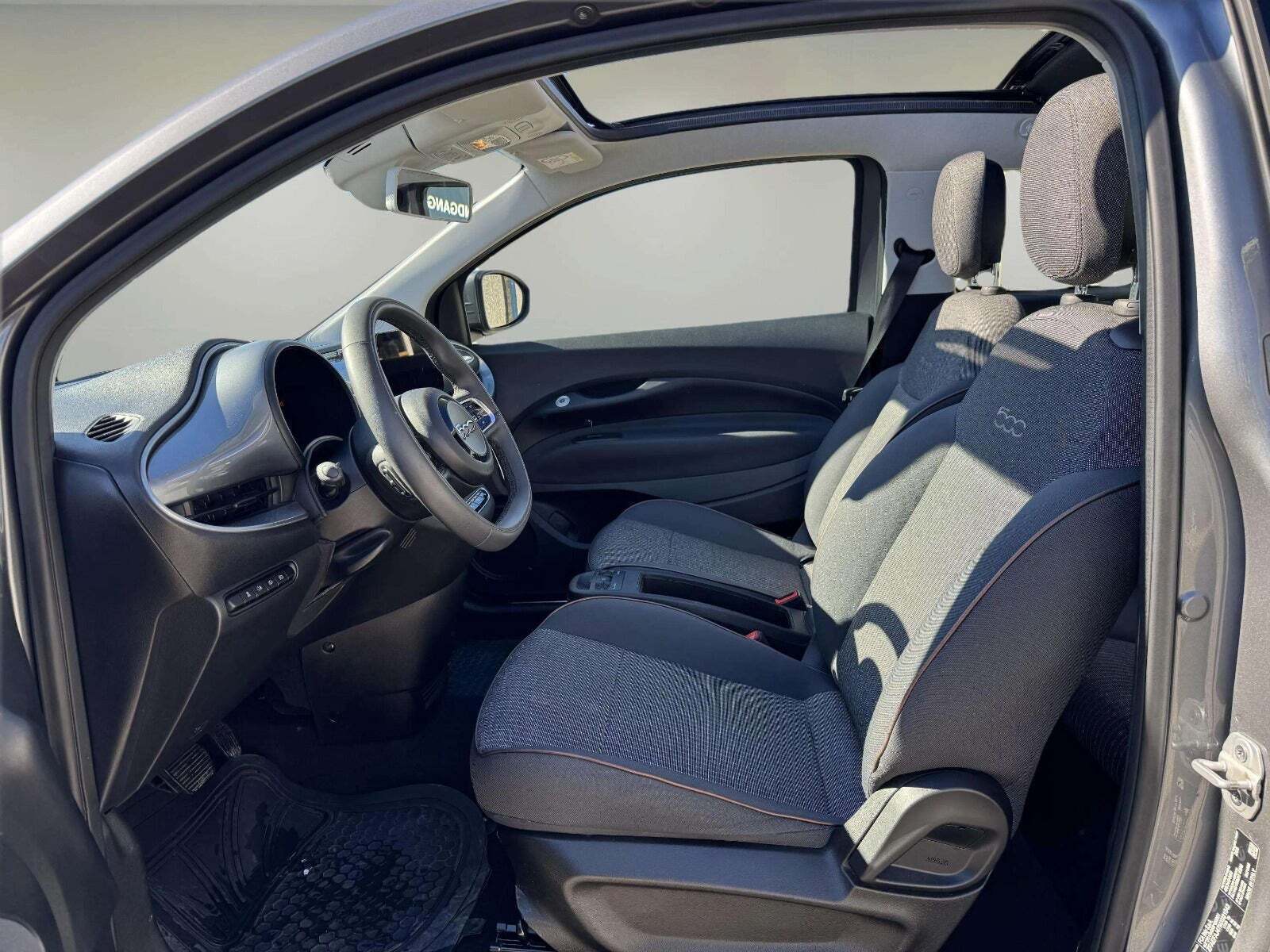 Fiat 500e 42 Icon Cabrio