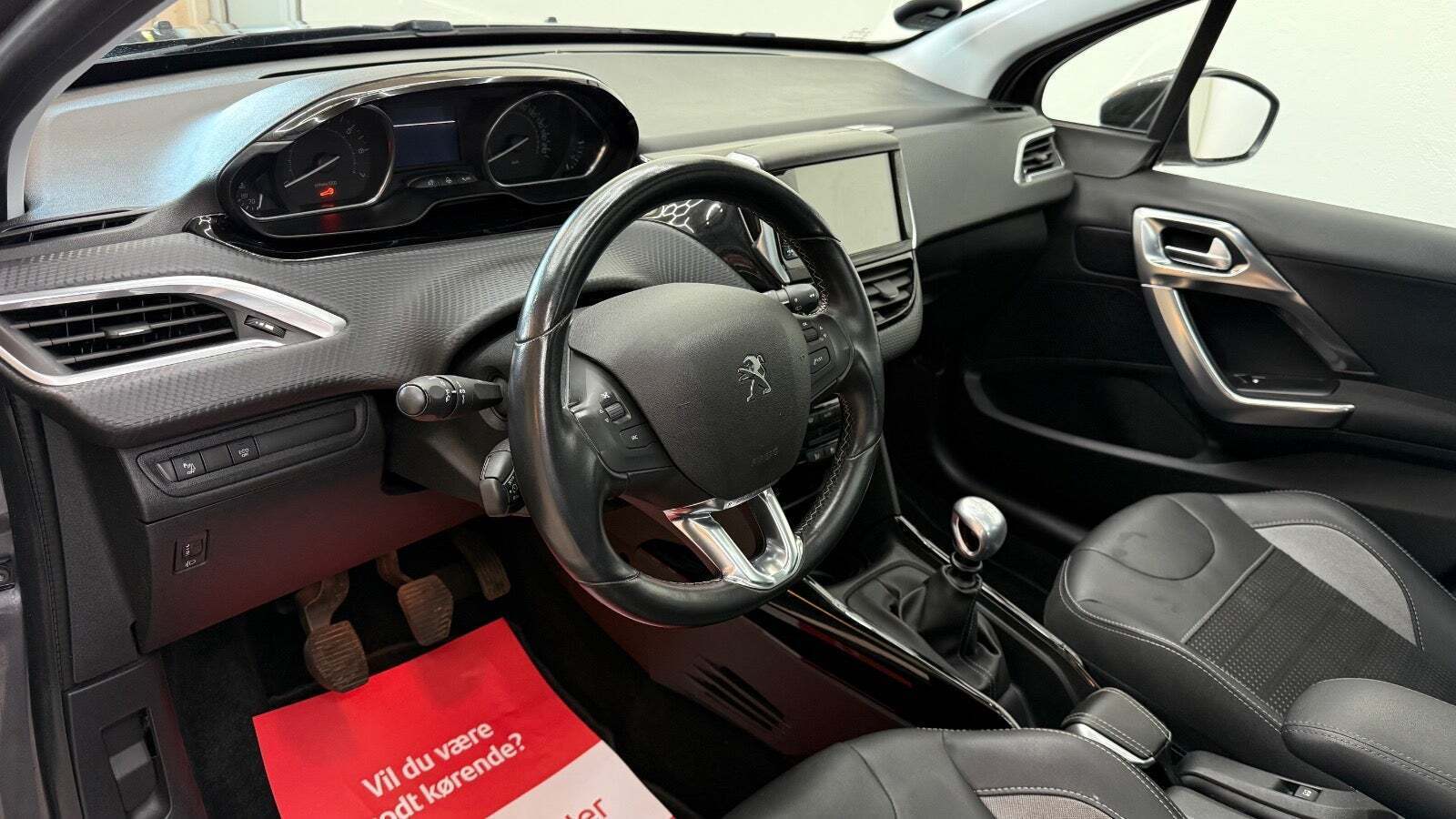 Peugeot 2008 1,2 e-THP 110 Allure