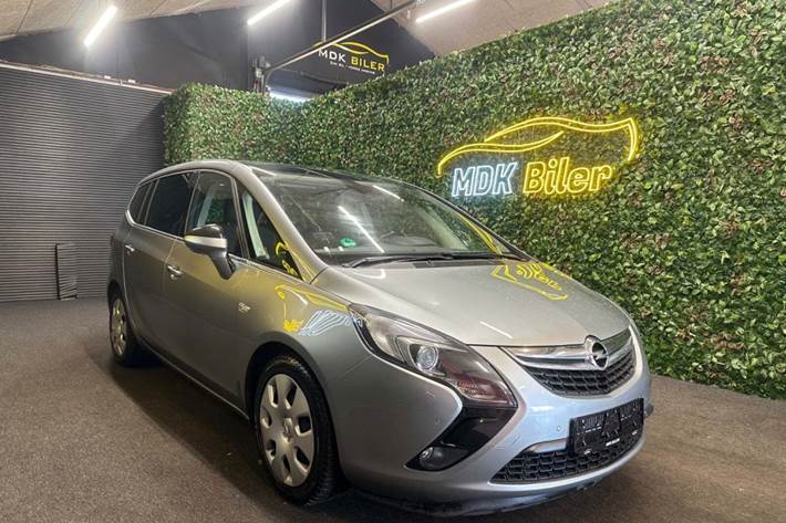 undefined Opel Zafira Tourer fra 2012