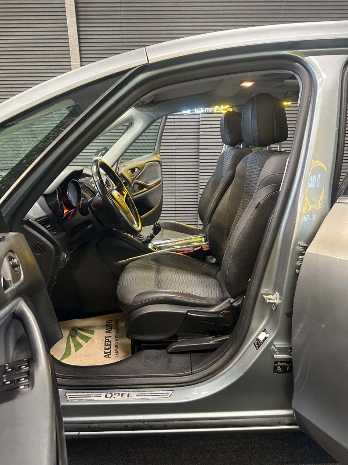 Opel Zafira Tourer 1,4 T 140 Cosmo eco 7prs