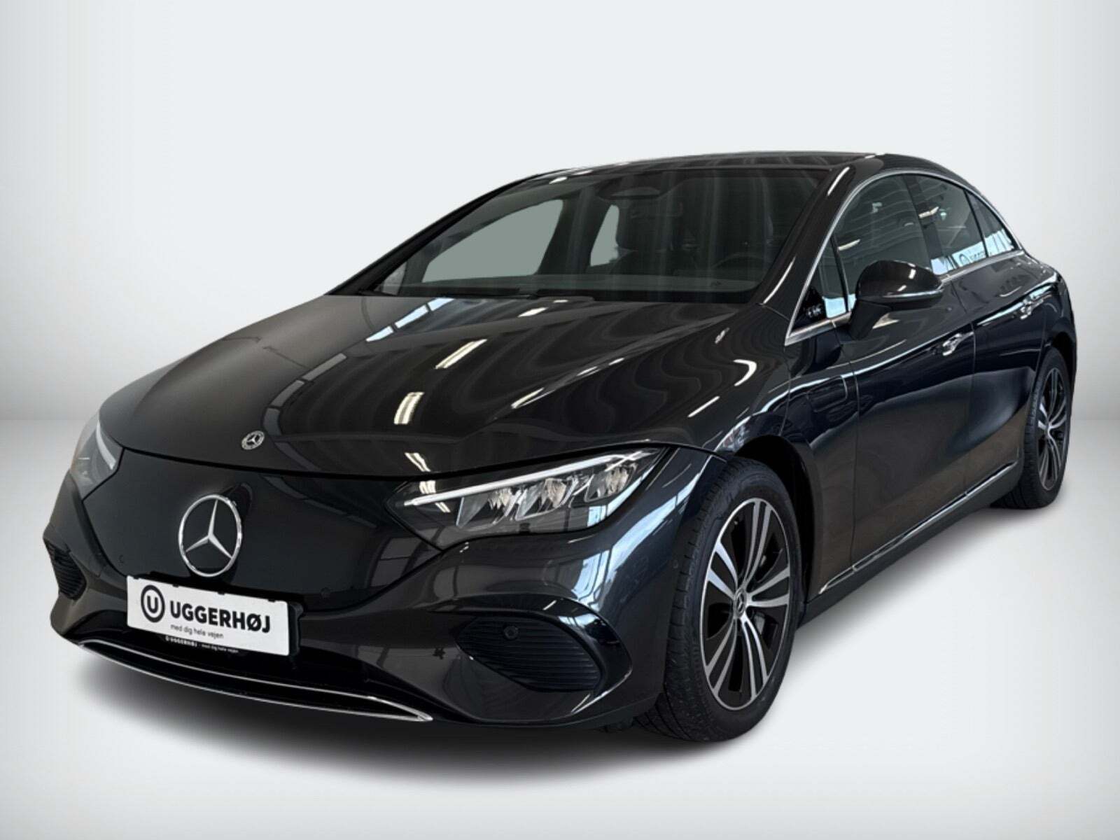 Mercedes EQE350+ Electric Art