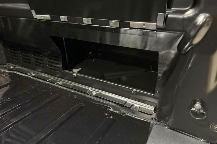 Sort Ford Transit Custom 320 L1 fra 2025