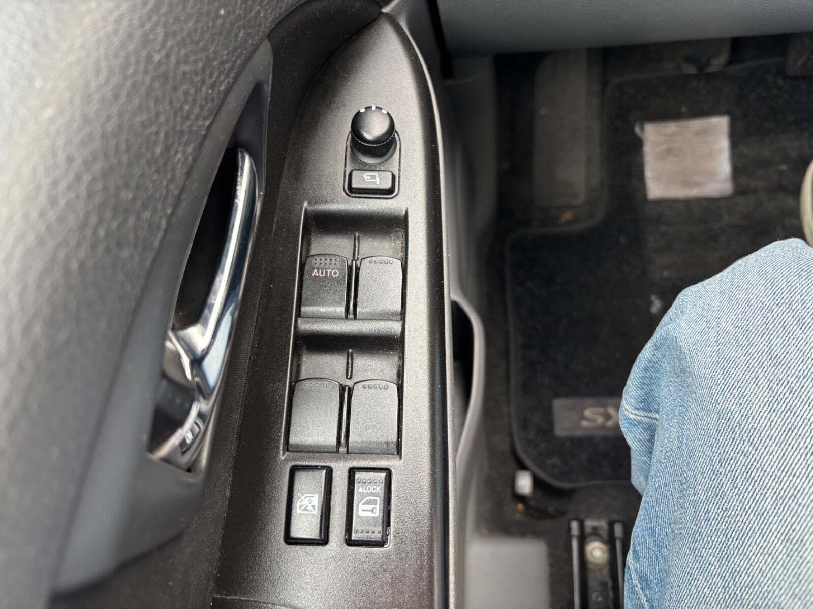 Hvid Suzuki SX4 fra 2012