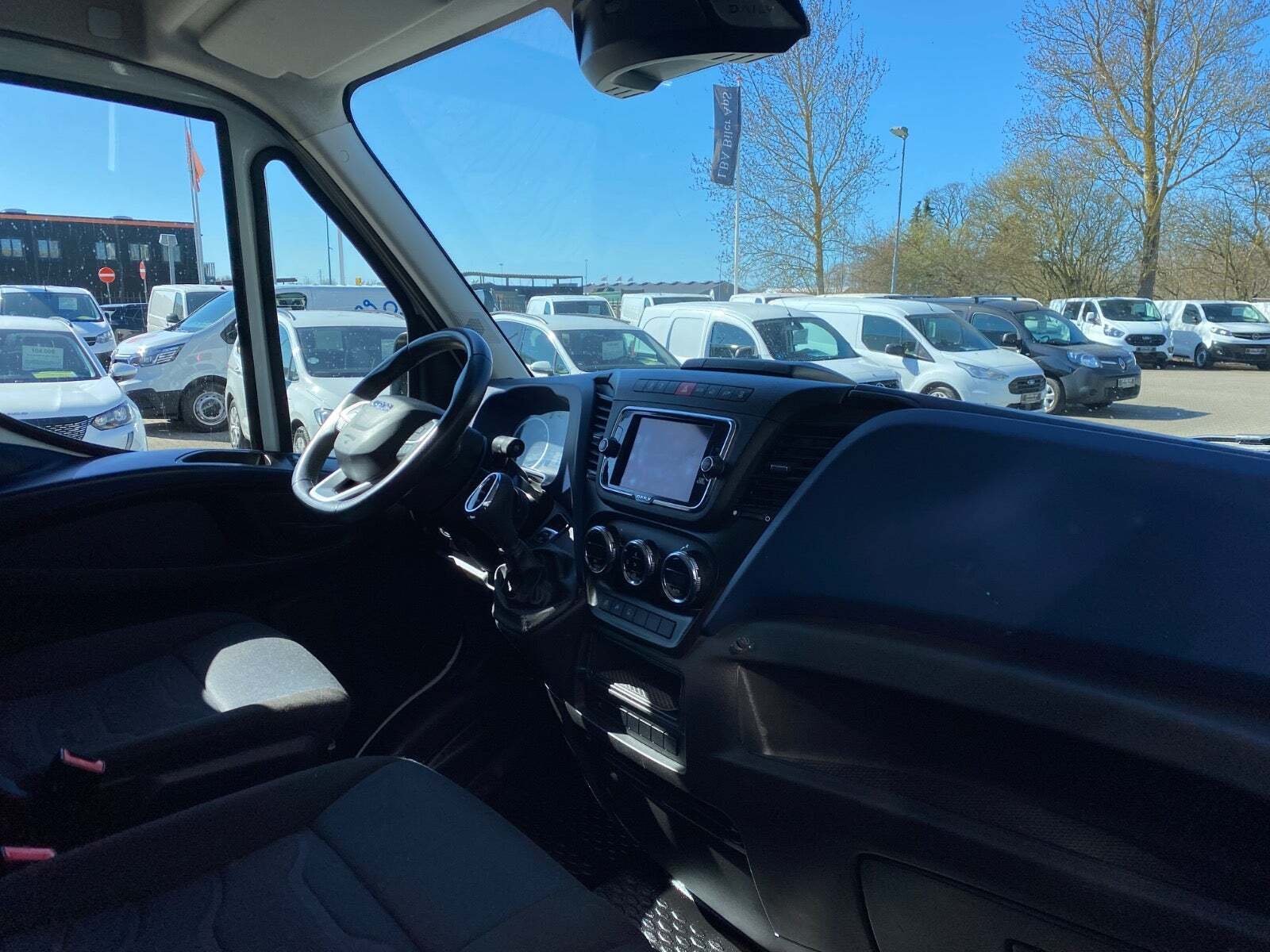 Hvid Iveco Daily fra 2021