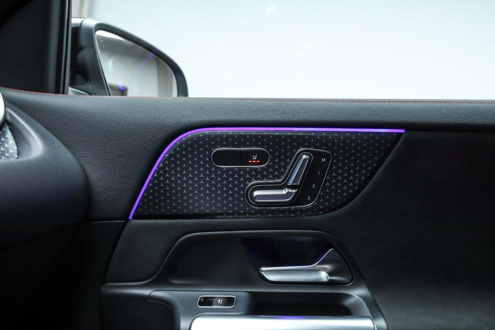 Sort Mercedes EQA250+ fra 2025