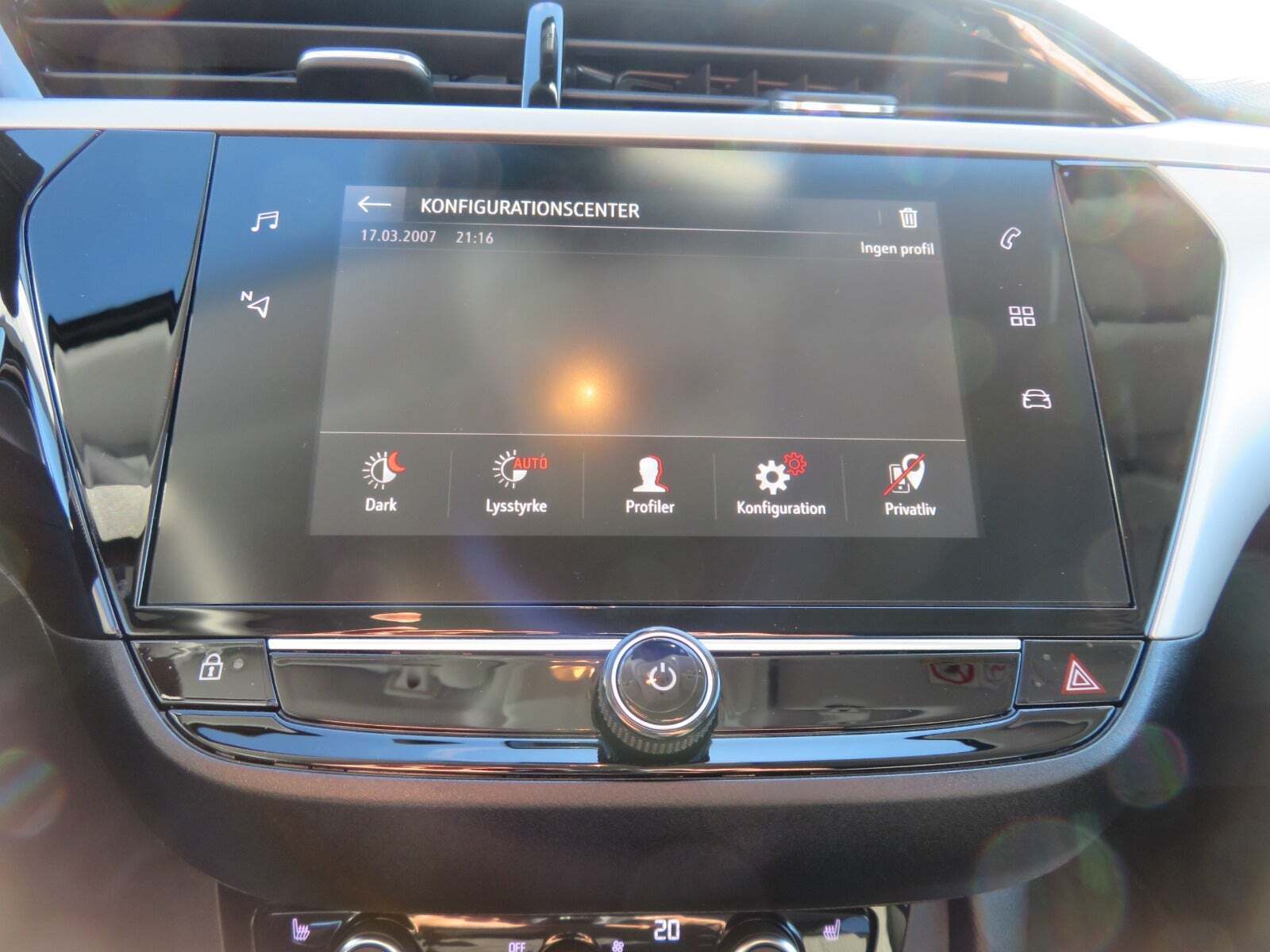 Hvid Opel Corsa-e fra 2024