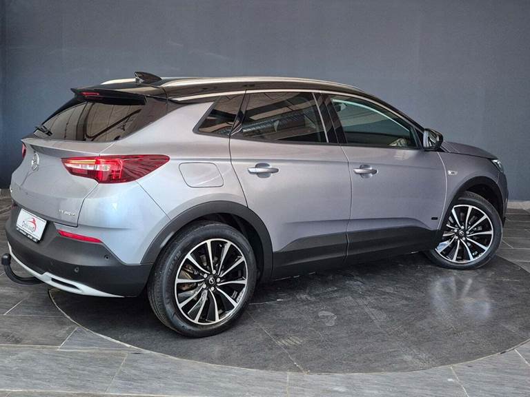 Opel Grandland X 1,6 Hybrid Cosmo Prestige aut.