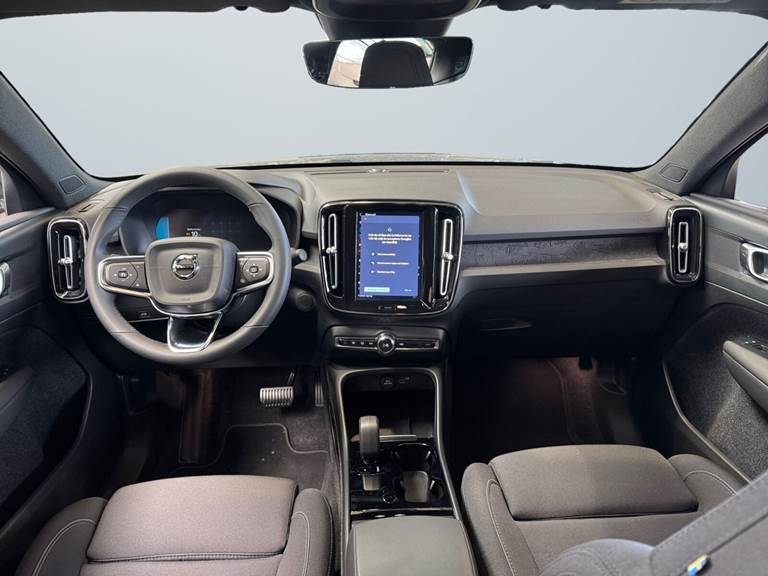 Volvo C40 P6 ReCharge Core