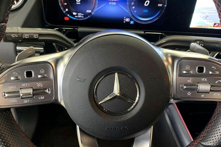 Sort Mercedes EQA250 fra 2022