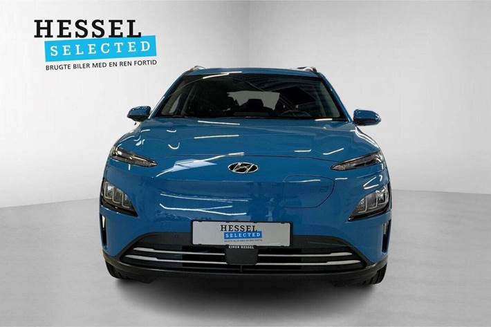 Blå Hyundai Kona fra 2022