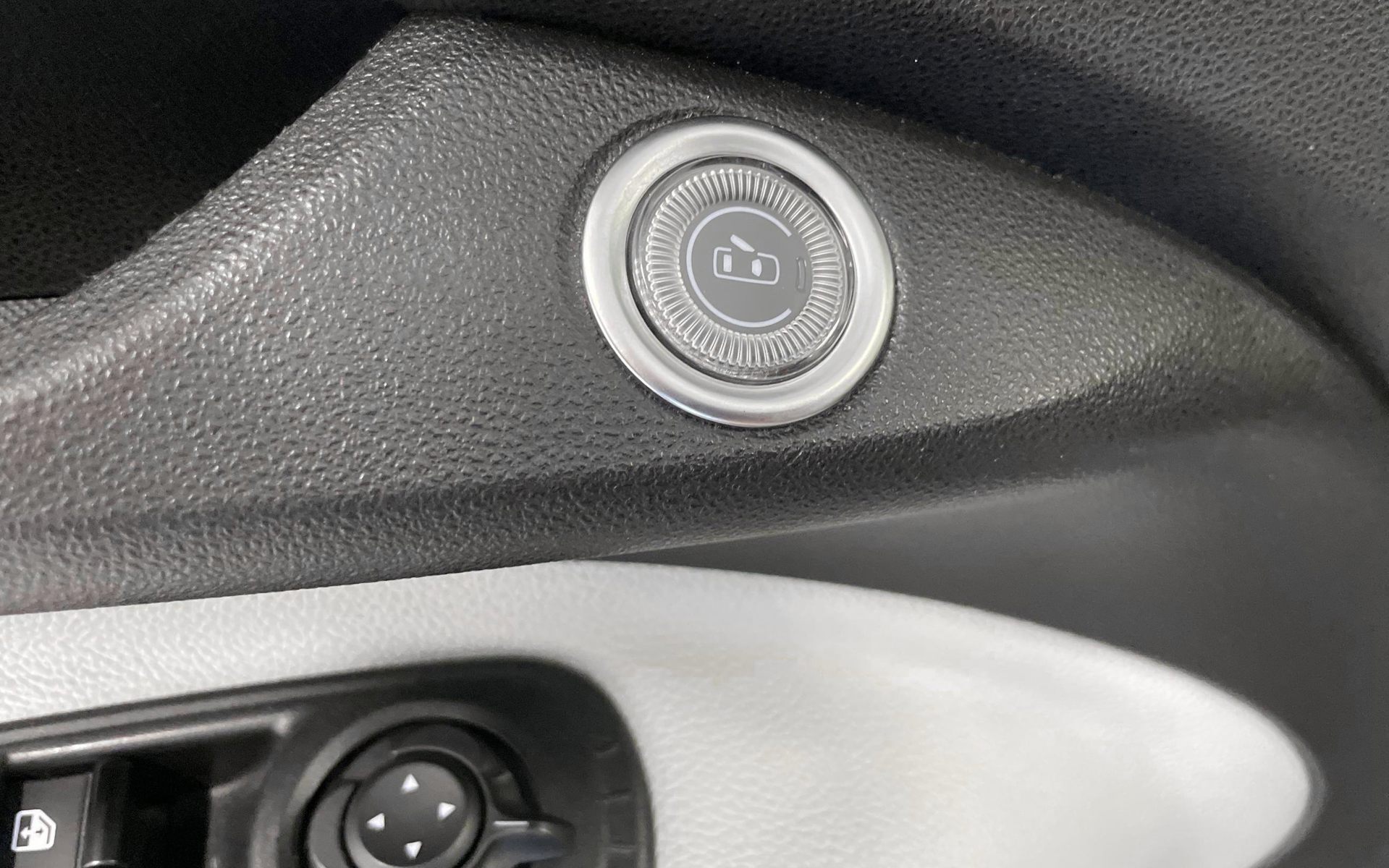 Blå Fiat 500e fra 2023