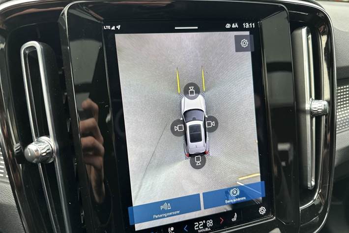 Hvid Volvo XC40 fra 2020