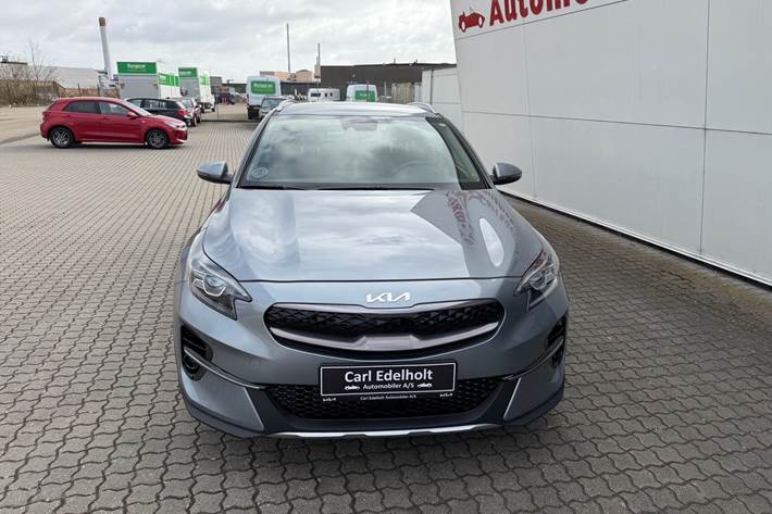 Sølv Kia XCeed fra 2021