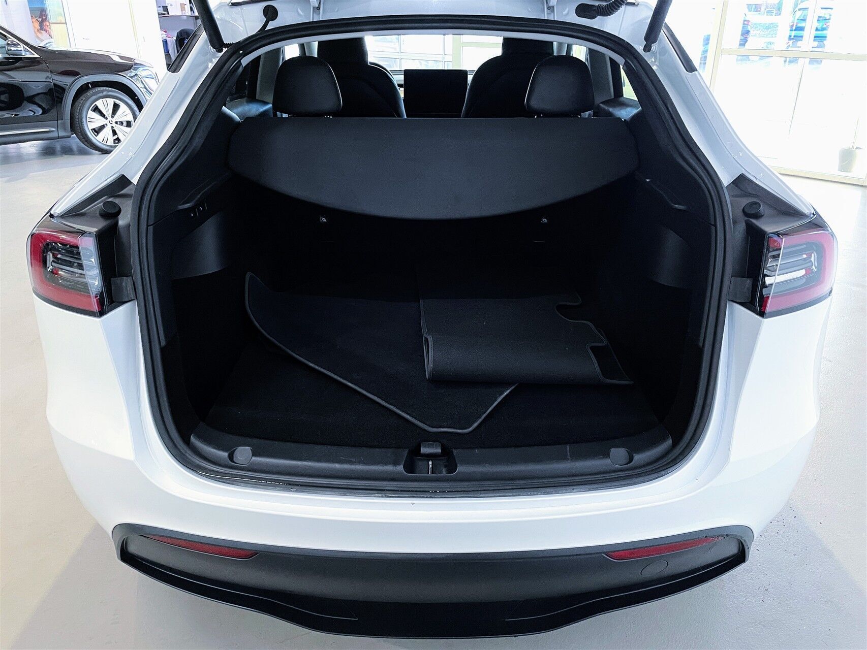 Tesla Model Y EL RWD 299HK 5d Aut.