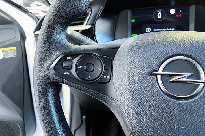 Hvid Opel Corsa-e fra 2021