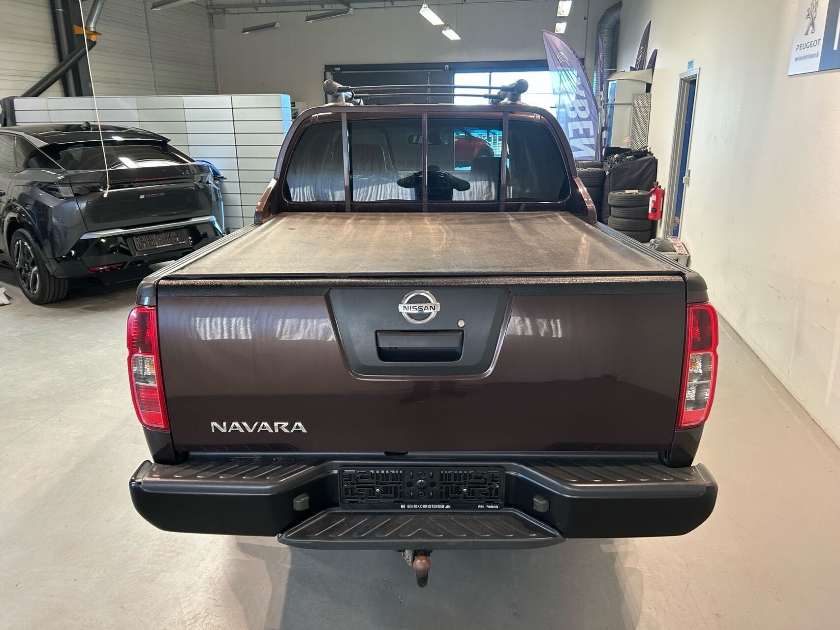Nissan Navara 3,0 Dob. Cab V6 DCi LE 4x4 231HK Ladv./Chas. 7g Aut.