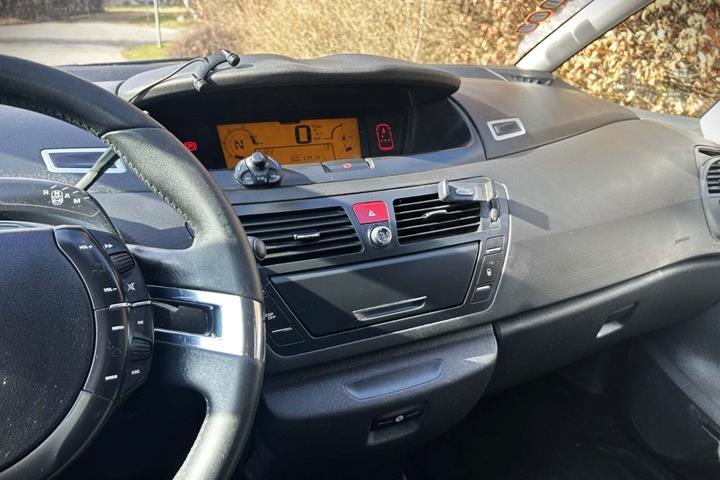 Grå Citroën C4 Picasso fra 2010