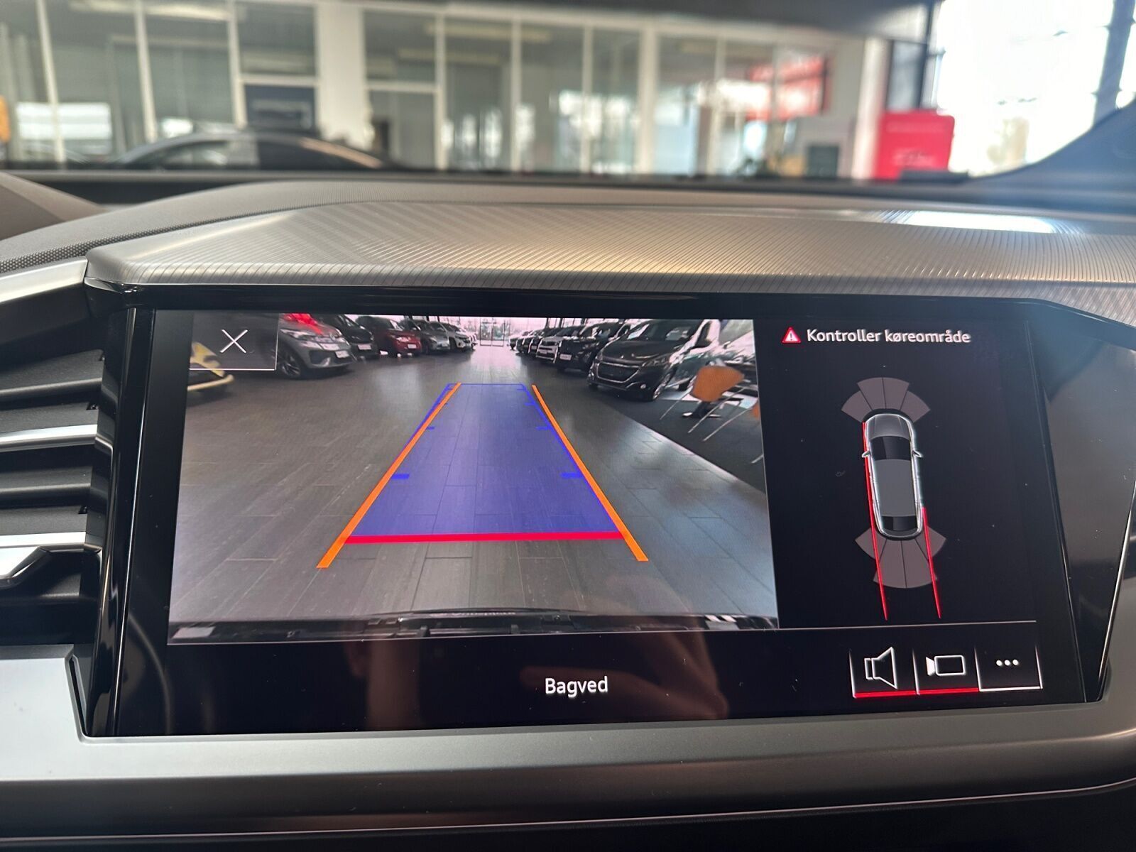 Sort Audi Q4 e-tron fra 2023