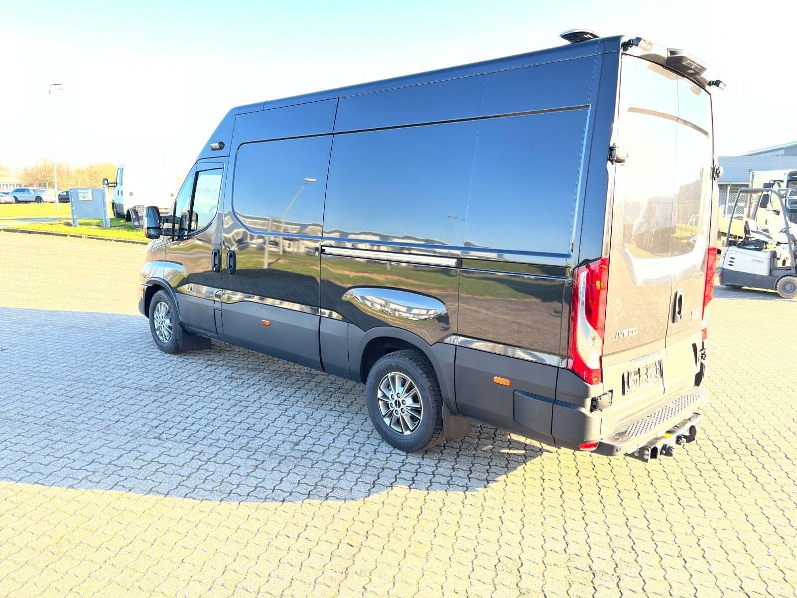 Sort Iveco Daily fra 2025