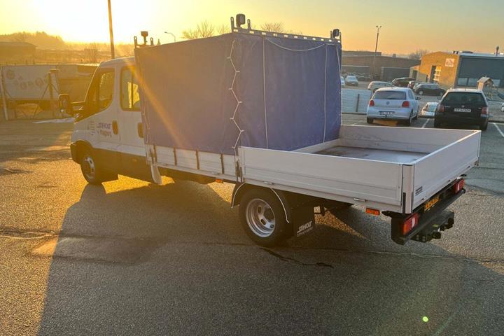 Hvid Iveco Daily fra 2025