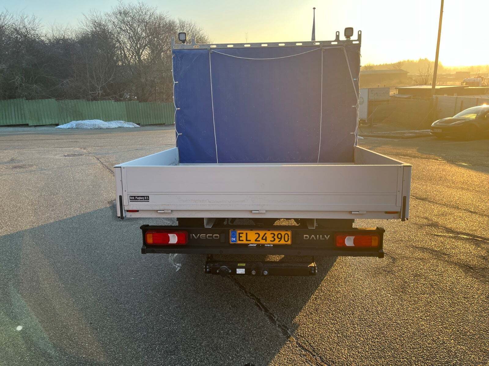 Hvid Iveco Daily fra 2025