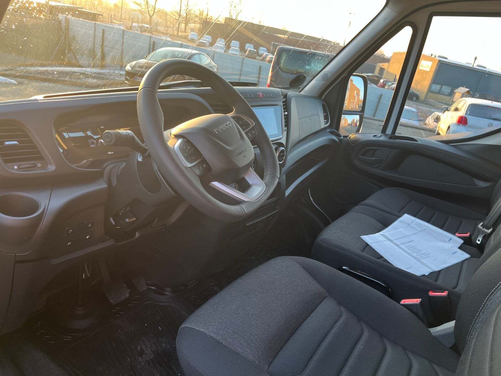 Hvid Iveco Daily fra 2025