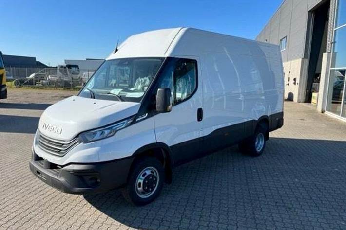 Hvid Iveco Daily fra 2026