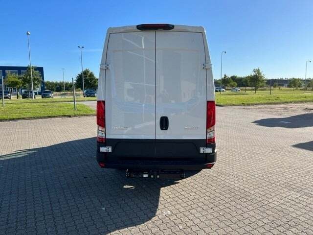Hvid Iveco Daily fra 2026
