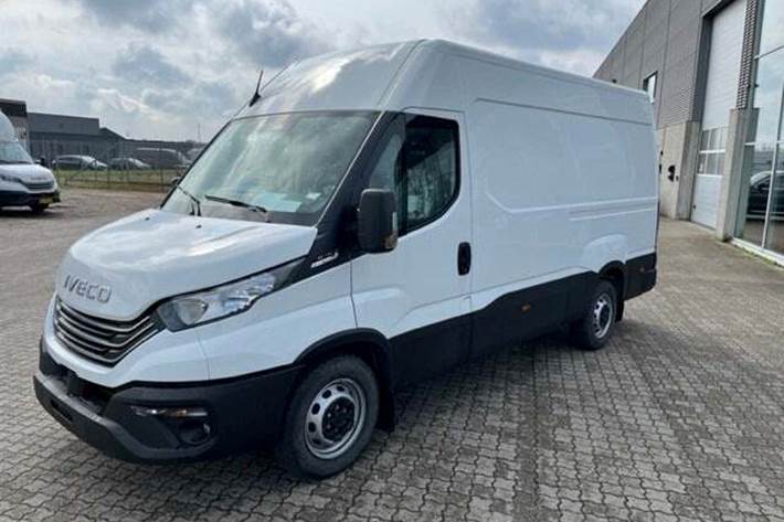Hvid Iveco Daily fra 2026