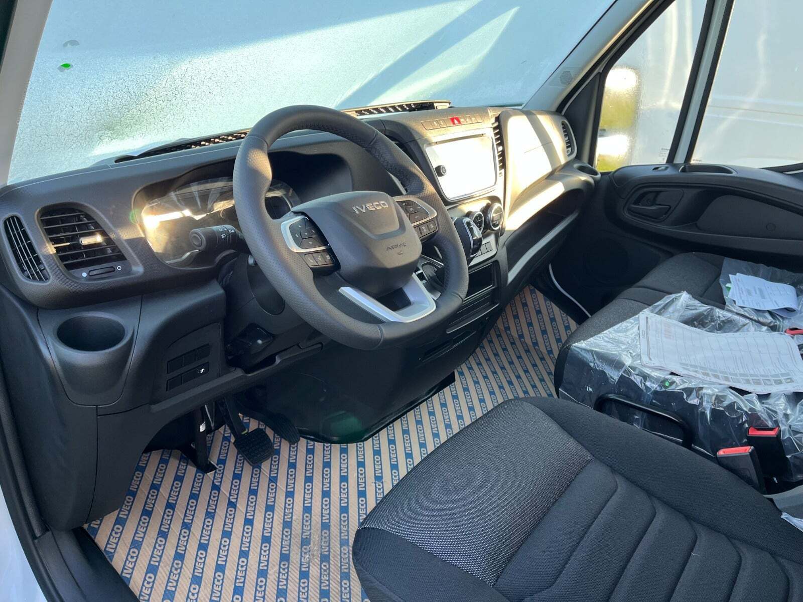 Hvid Iveco Daily fra 2026