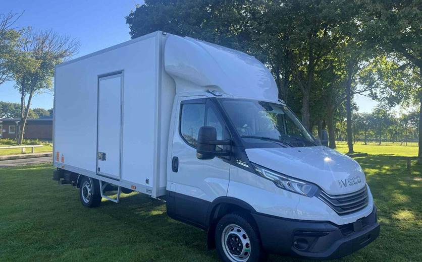 Iveco Daily 3,0 35S18 4100mm Alukasse m/lift AG8