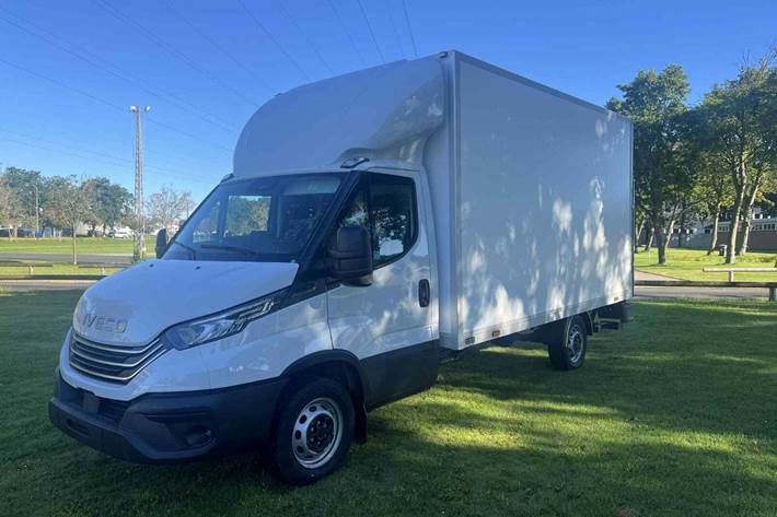 Hvid Iveco Daily fra 2026