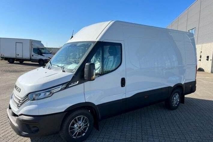 Hvid Iveco Daily fra 2026