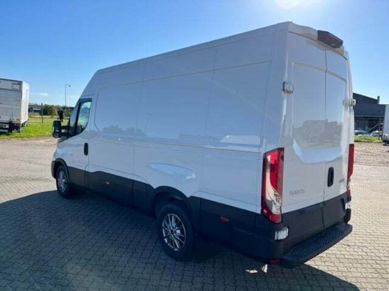 Iveco Daily 3,0 35S18 12m³ Van AG8