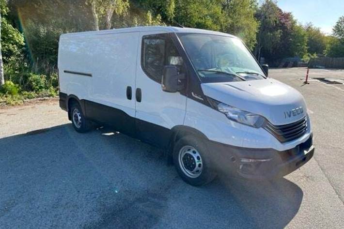 Hvid Iveco Daily fra 2026