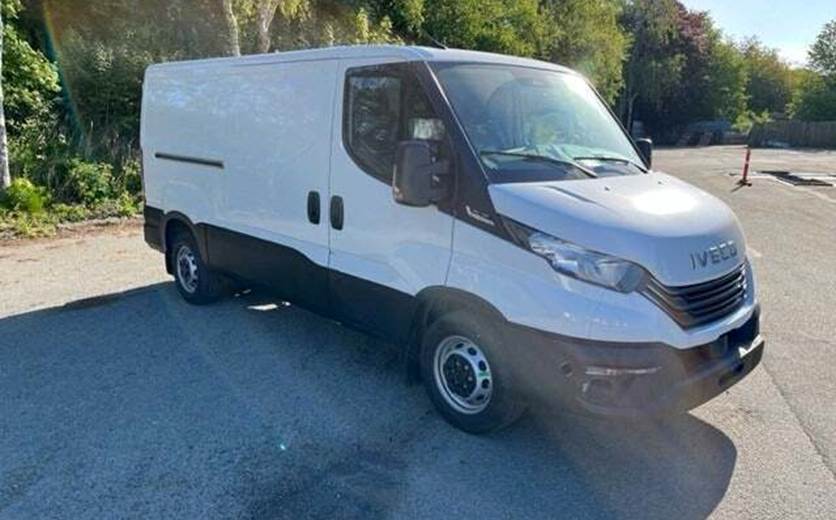 Iveco Daily 2,3 35S16 9m³ Van AG8