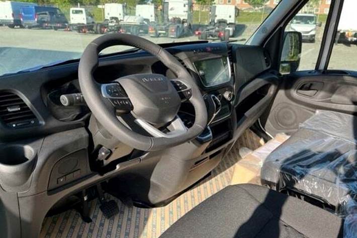 Hvid Iveco Daily fra 2026