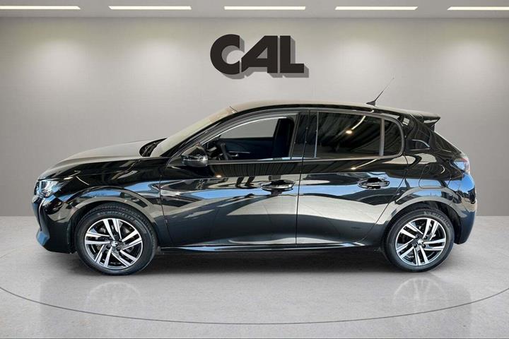 Sort Peugeot 208 fra 2023