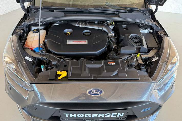 Hvid Ford Focus fra 2017